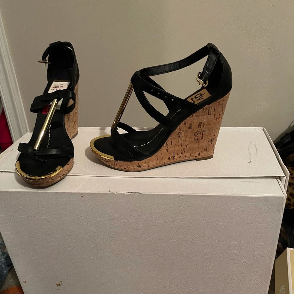 Dolce Vita 7.5  black and gold wedge sandals